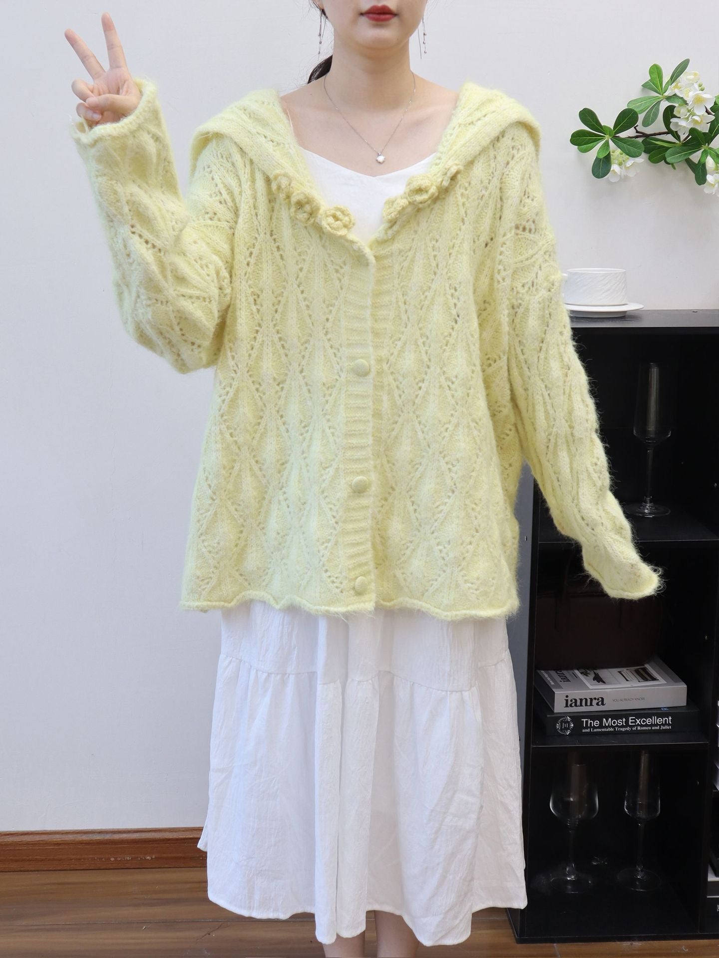 Hollow-out Three-dimensional Flower Collar Knit Cardigan Version Loose Soft Sweater Jacket for Women