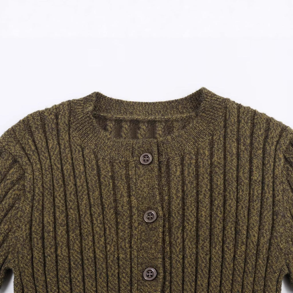 Round neck single breasted waist cinched short knit sweater for women